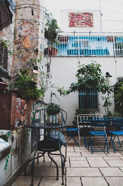 Hostel In City-In Katania